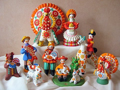 Дымковская игрушка: фотографии, история игрушки, мастерицы, музеи и выставки.