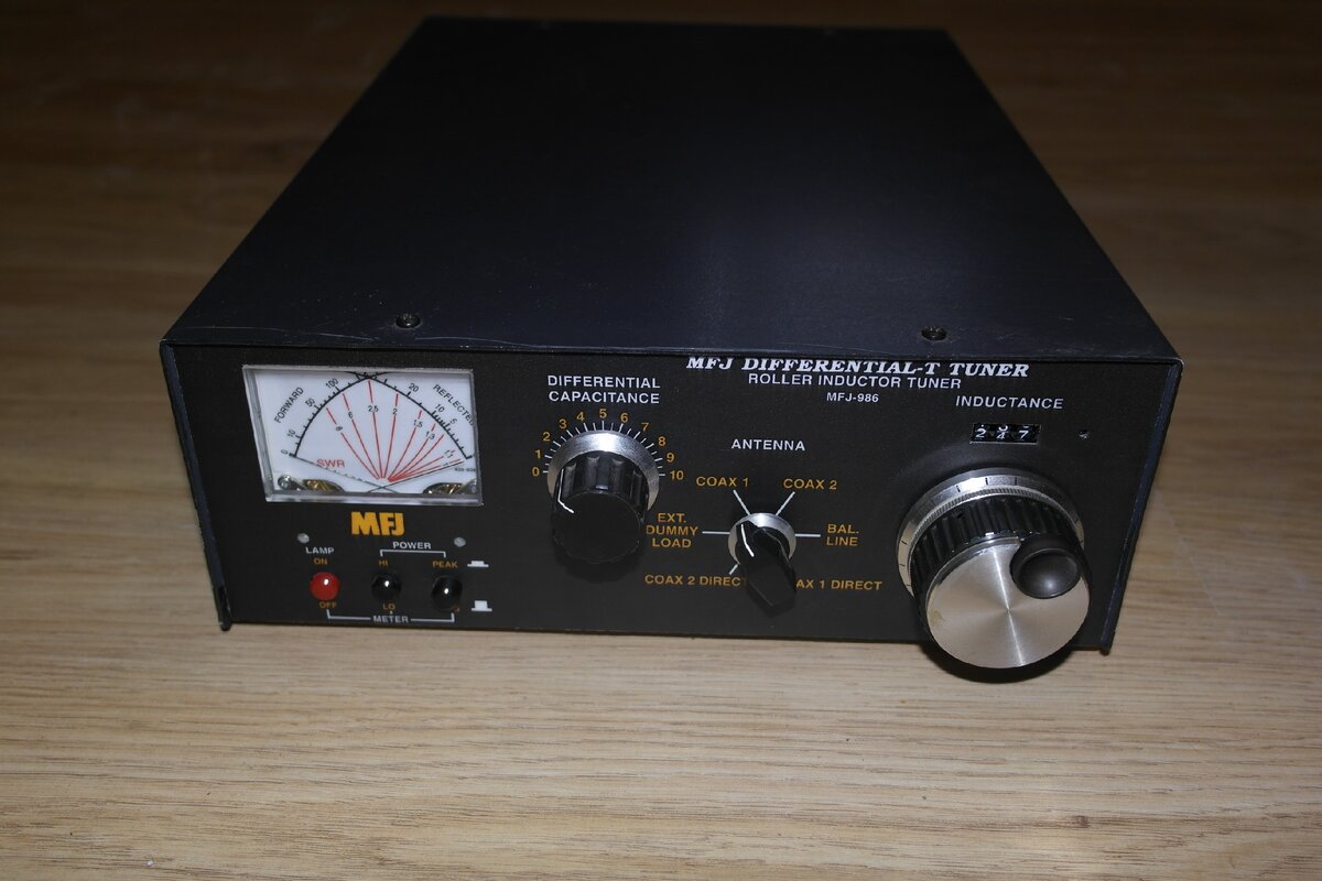 фото тюнера дано для иллюстрации