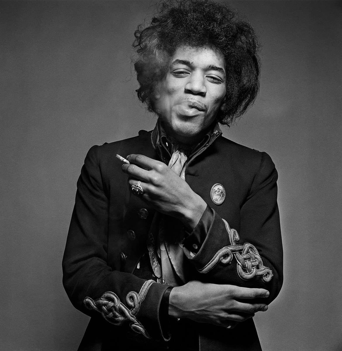 https://s3-eu-central-1.amazonaws.com/jazzpeople/wp-content/uploads/2015/11/12083312/Jimi-Hendrix-2.jpg