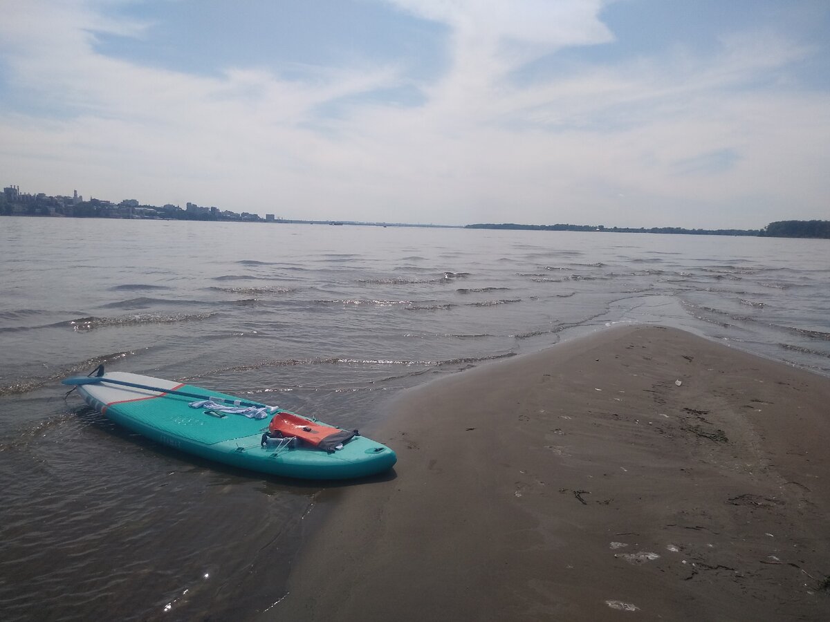 Волга. Остров Голодный