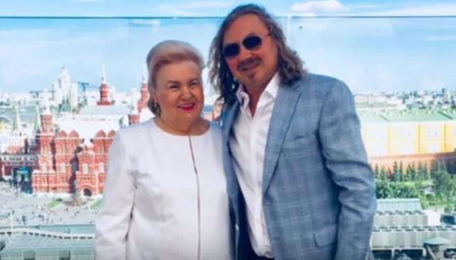 Игорь Николаев с мамой