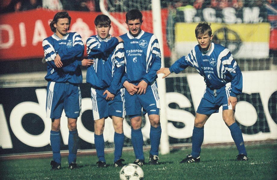 Ирмантас Стумбрис (крайний справа) — в составе «Зенита»
Фото: ФК «Зенит»