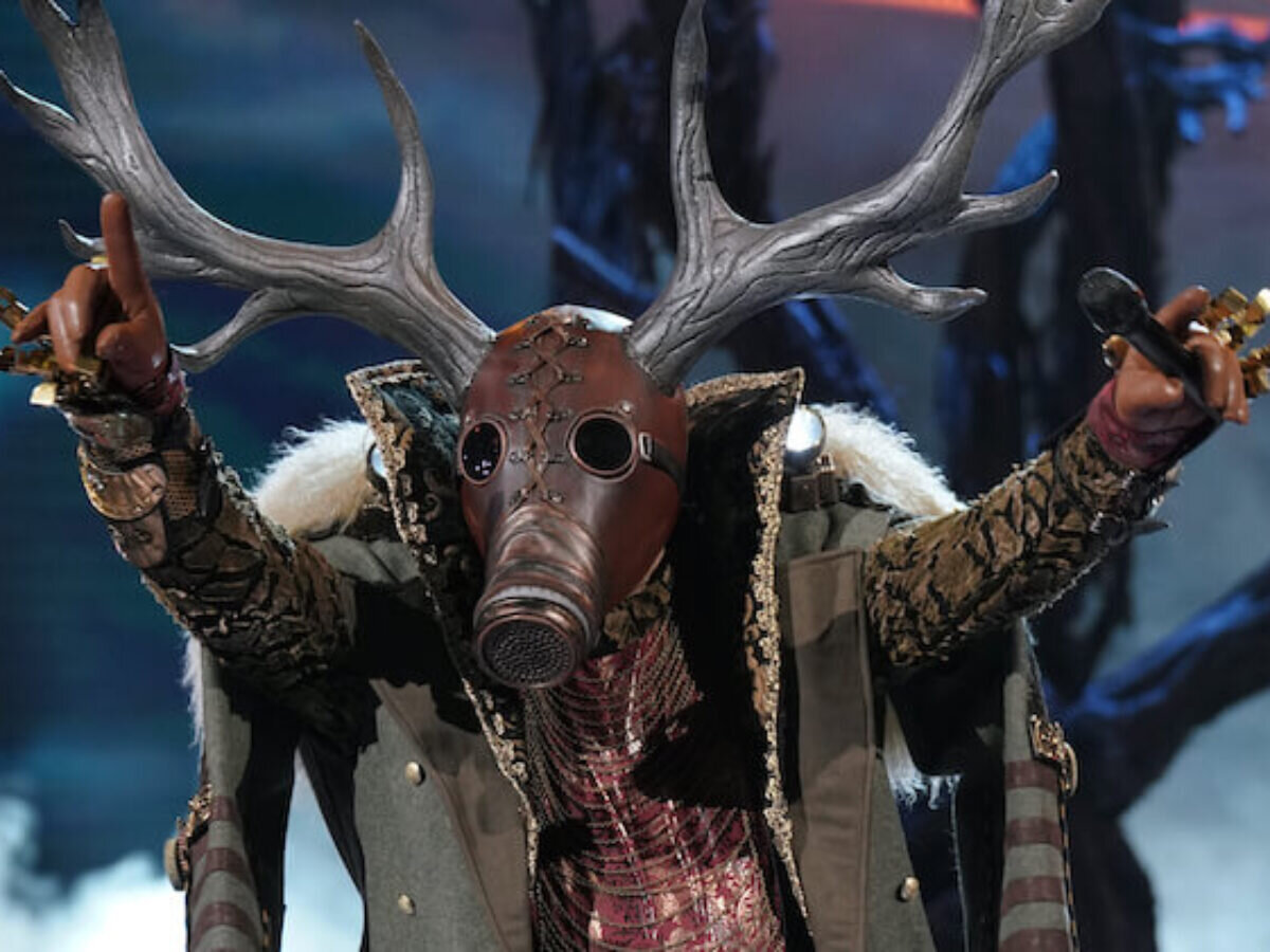 Долина олень. The masked Singer шоу Deer. Шоу маска олень. Американское шоу маска олень. Шоу маска костюм оленя.
