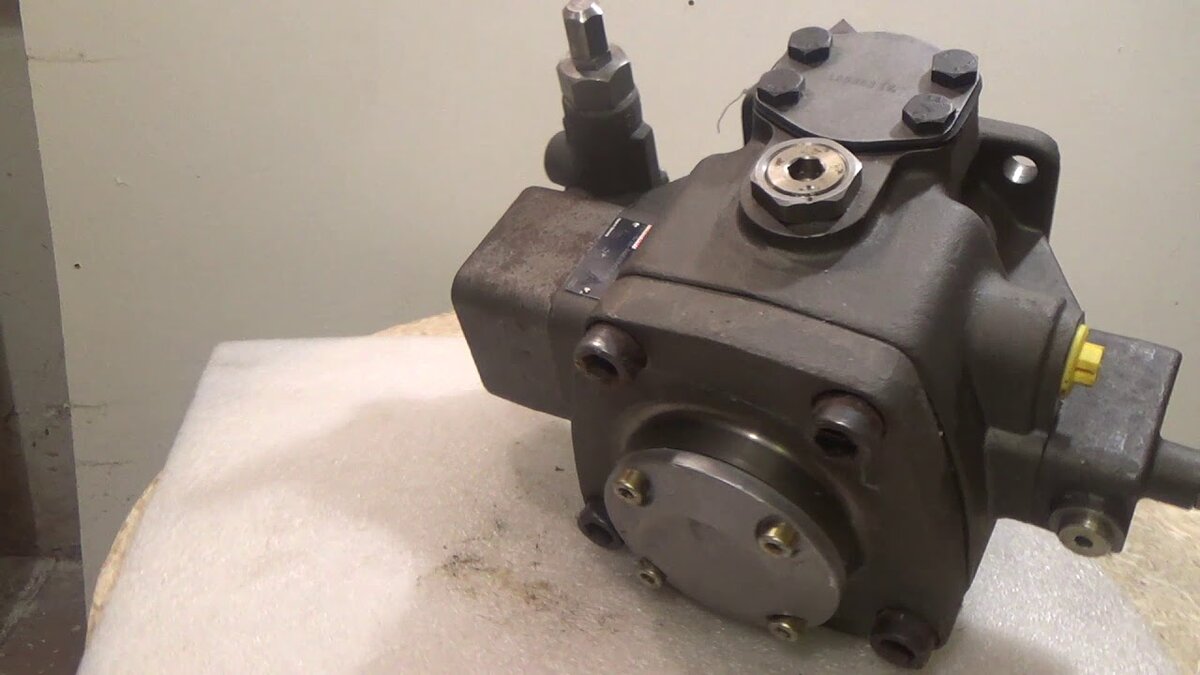 Гидронасос Источник фото Яндекс