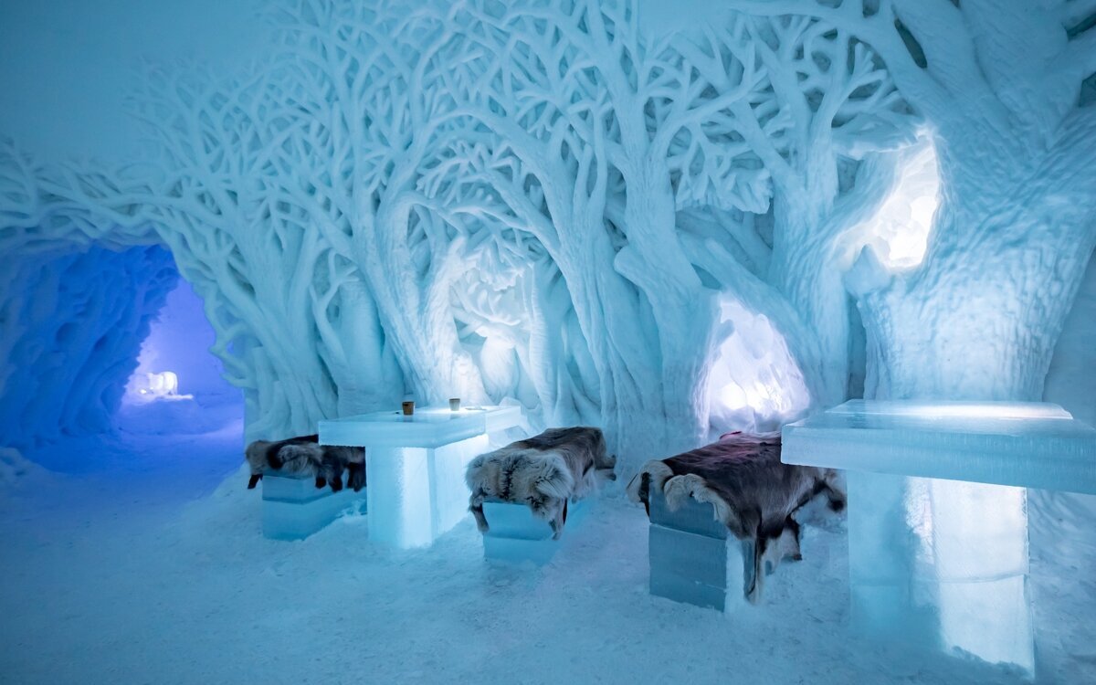 Ледяной дворец (Ice Hotel), Швеция.