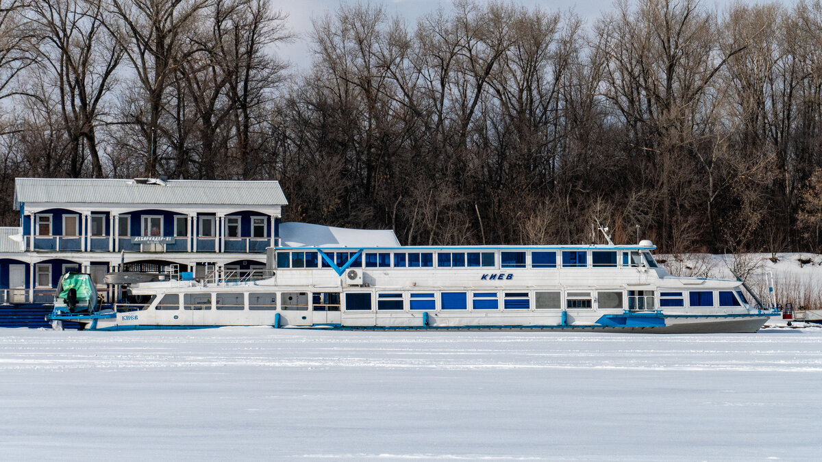 Зимние теплоходы на москве реке