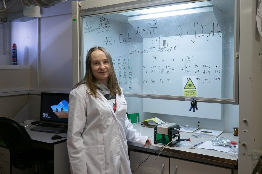    Ассистент Исследовательской школы химических и биомедицинских технологий ТПУ Анна Липовка / ©Пресс-служба ТПУ