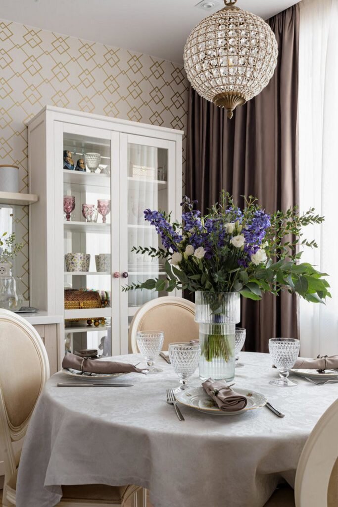 Элегантная классика и уютный прованс. Перепланировка квартиры в старом жилом фонде