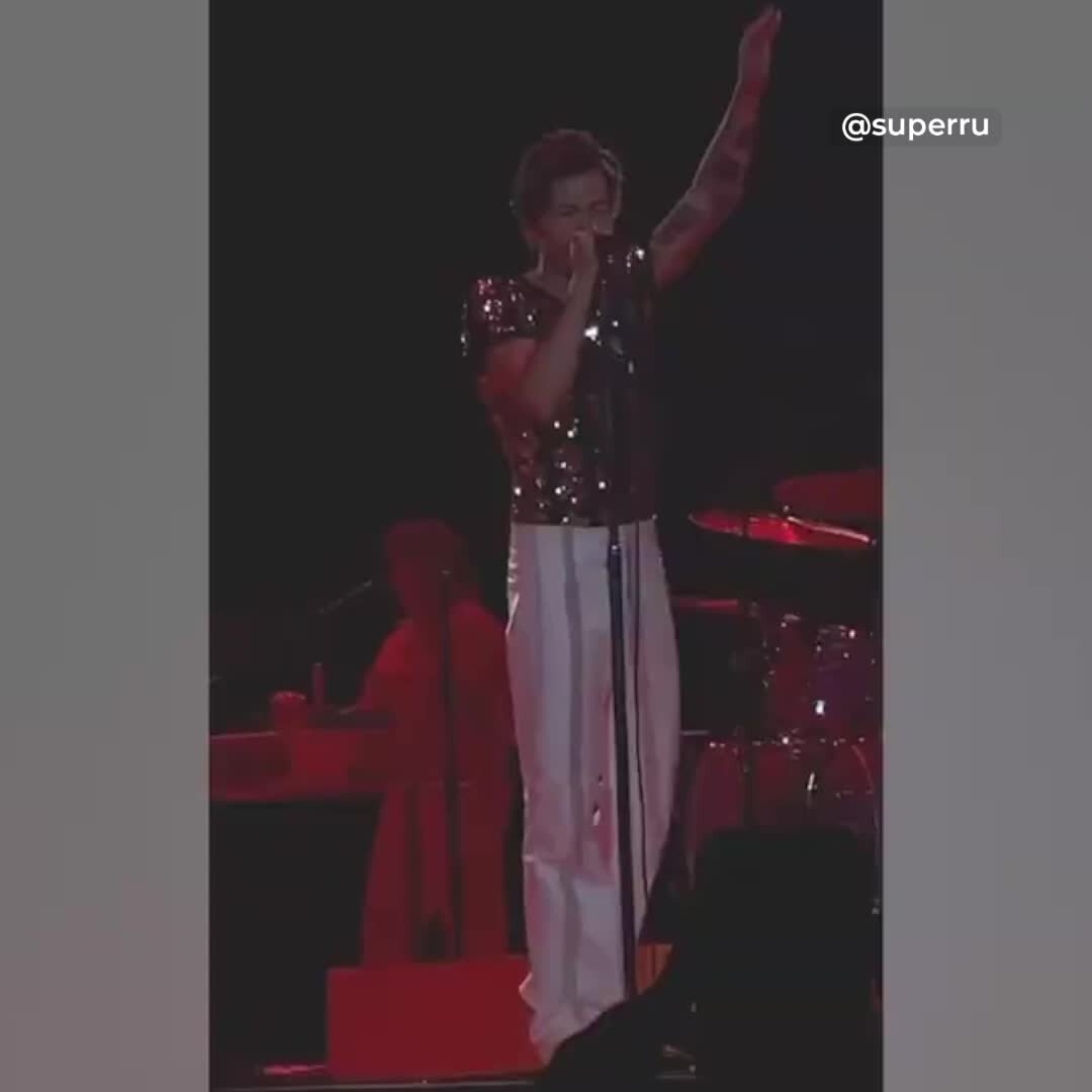    Момент прилета драже Видео: Инстаграм (запрещен в РФ)