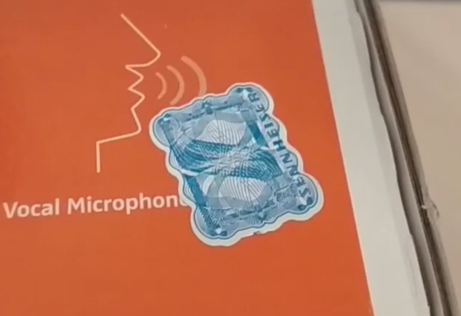 Внешний вид голографической наклейки