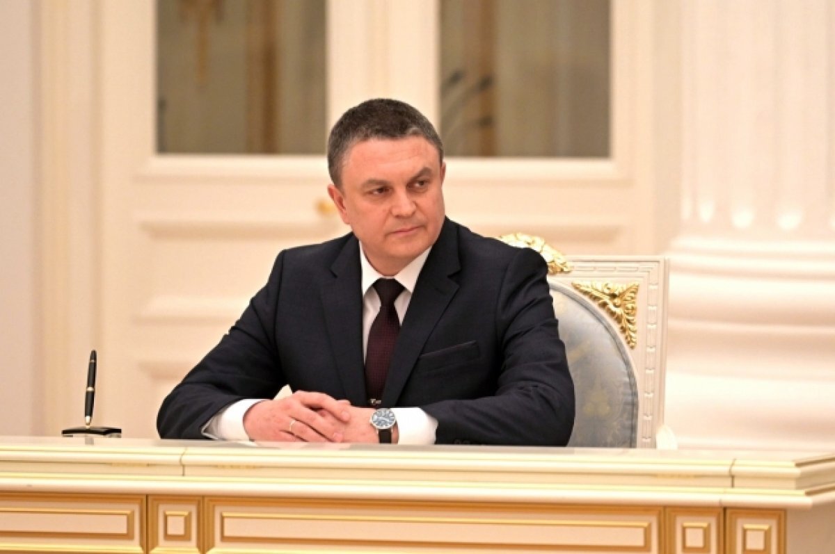   Пасечник подписал новую конституцию ЛНР