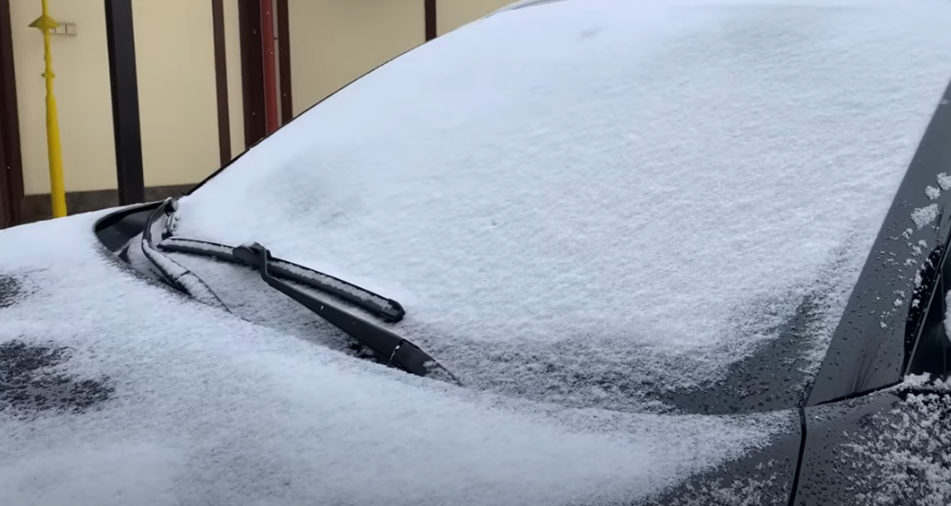 Замерзли не оторвешь. Что делать с обмерзанием дворников на автомобиле зимой