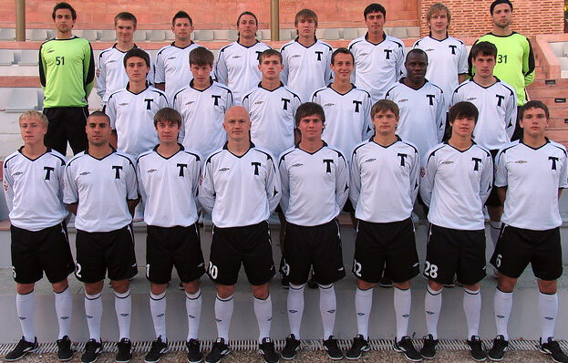 «Торпедо» образца 2008 года. Фото на сборе перед началом сезона. Верхний ряд (слева направо): Илья Мадилов, Алексей Шумских, Амир Спахич, Владимир Воскобойников, Евгений Луценко, Сергей Давыдов, Даниэль Ахтямов, Илья Абаев.
Средний ряд (слева направо): Валерий Соколов, Денис Тумасян, Александр Коломийцев, Алексей Померко, Абду Джамме, Сергей Горелов.
Нижний ряд (слева направо): Дмитрий Сысуев, Дивид Оз Ифрах, Сергей Лебедков, Андрей Лаврик, Александр Подымов, Дмитрий Соколов, Владимир Ерёмкин, Максим Андреев.