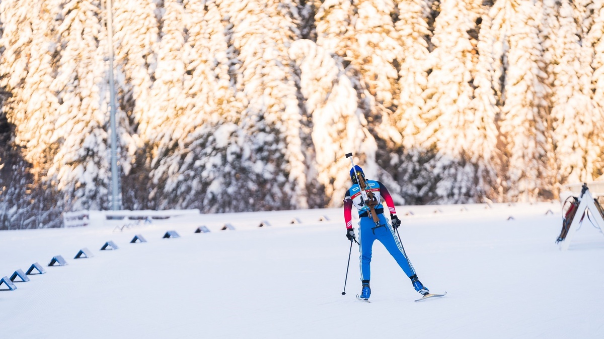    В Ханты-Мансийске определили лучших юных биатлонистов Югры