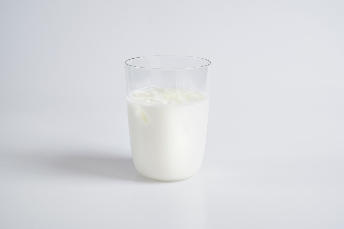 Молоко в стакане