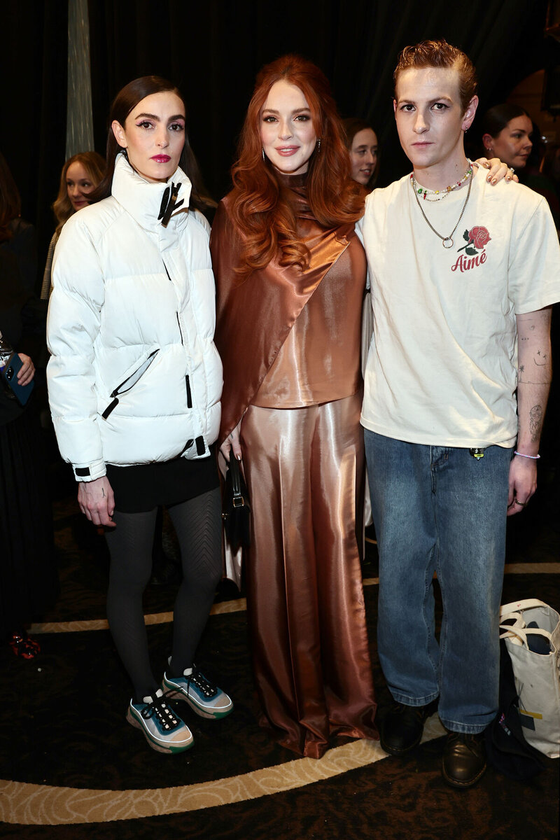    С братом и сестрой