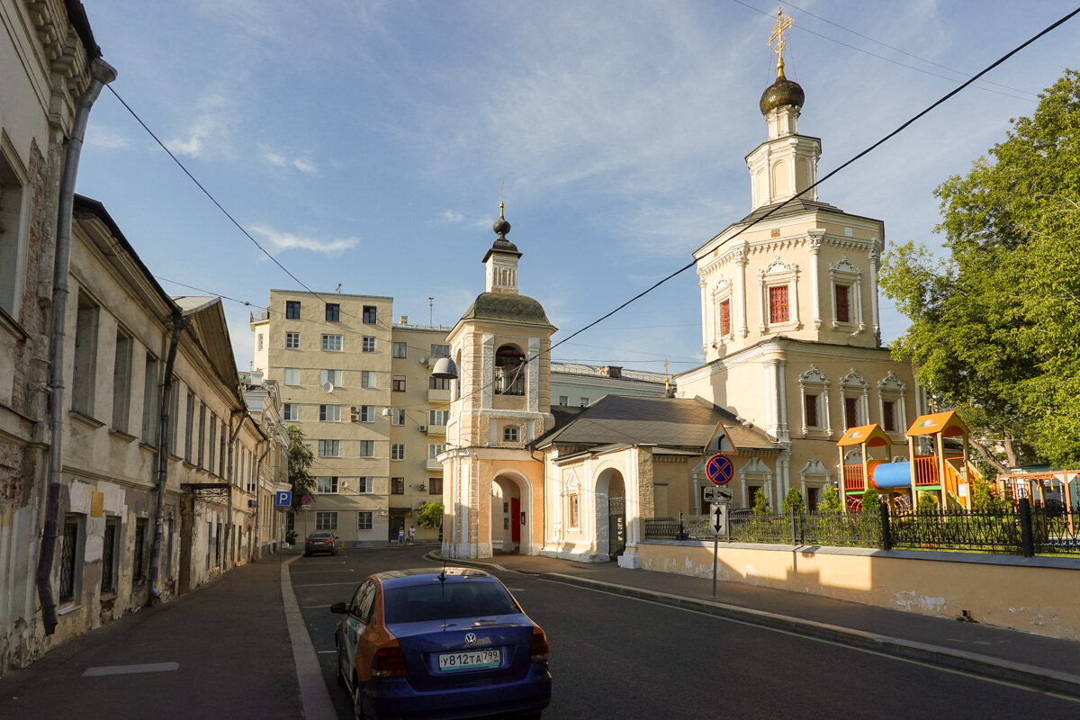 Пешеходная прогулка по Москве. Новый вид городского транспорта, снесенная  гостиница и многое другое: townsman — LiveJournal