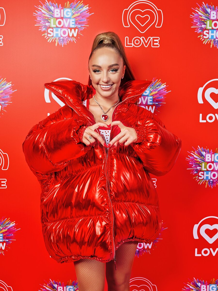 Биг лав шоу артисты. Anna Asti big Love show 2023. Мари Краймбрери big Love show 2024. Севиль Биг лав шоу 2023. Биг лав шоу фото