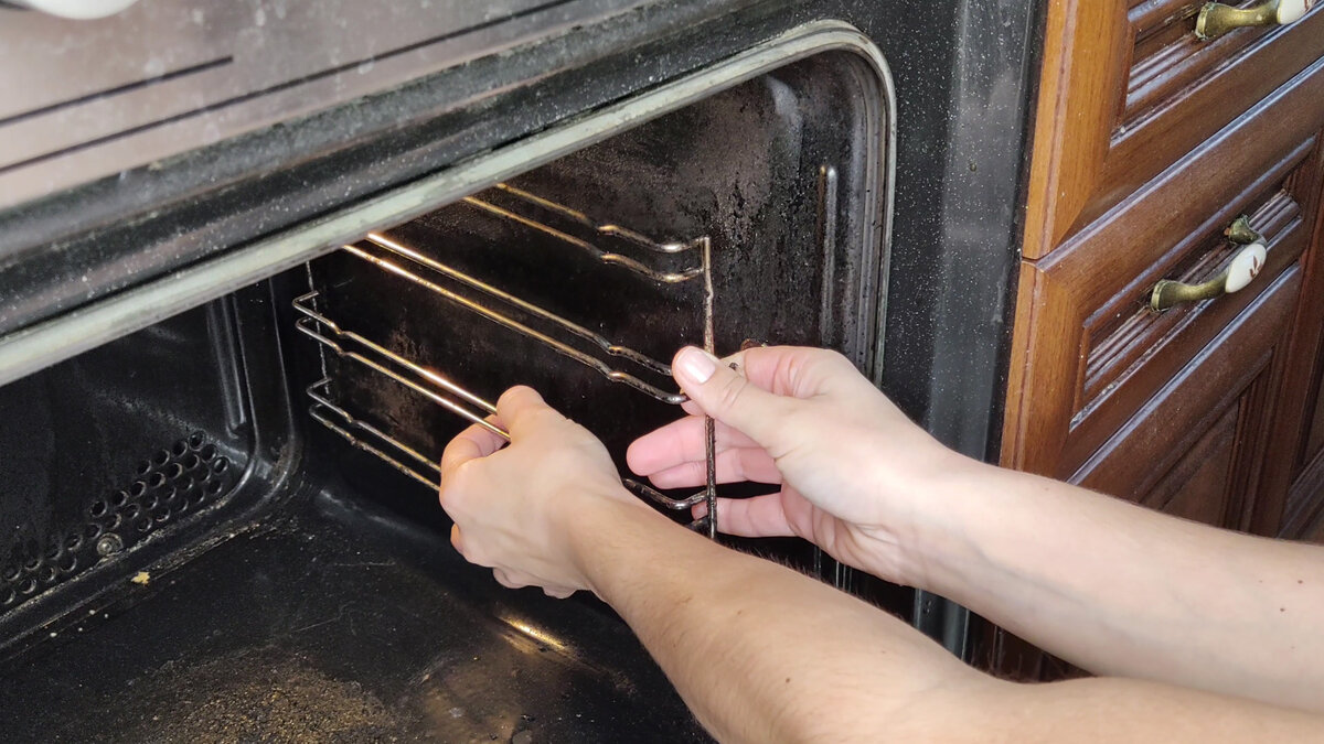 Как почистить духовку: 6 эффективных средств - Лайфхакер