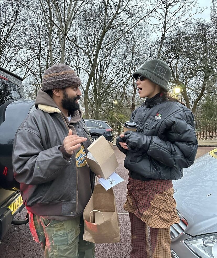     Белла Хадид с другом