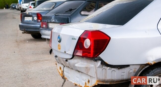 Дтп саратов вчера ленинский район. Дтп задним числом. Ущерб по дтп 143000. Аварийная служба знак. Осаго при аварии.