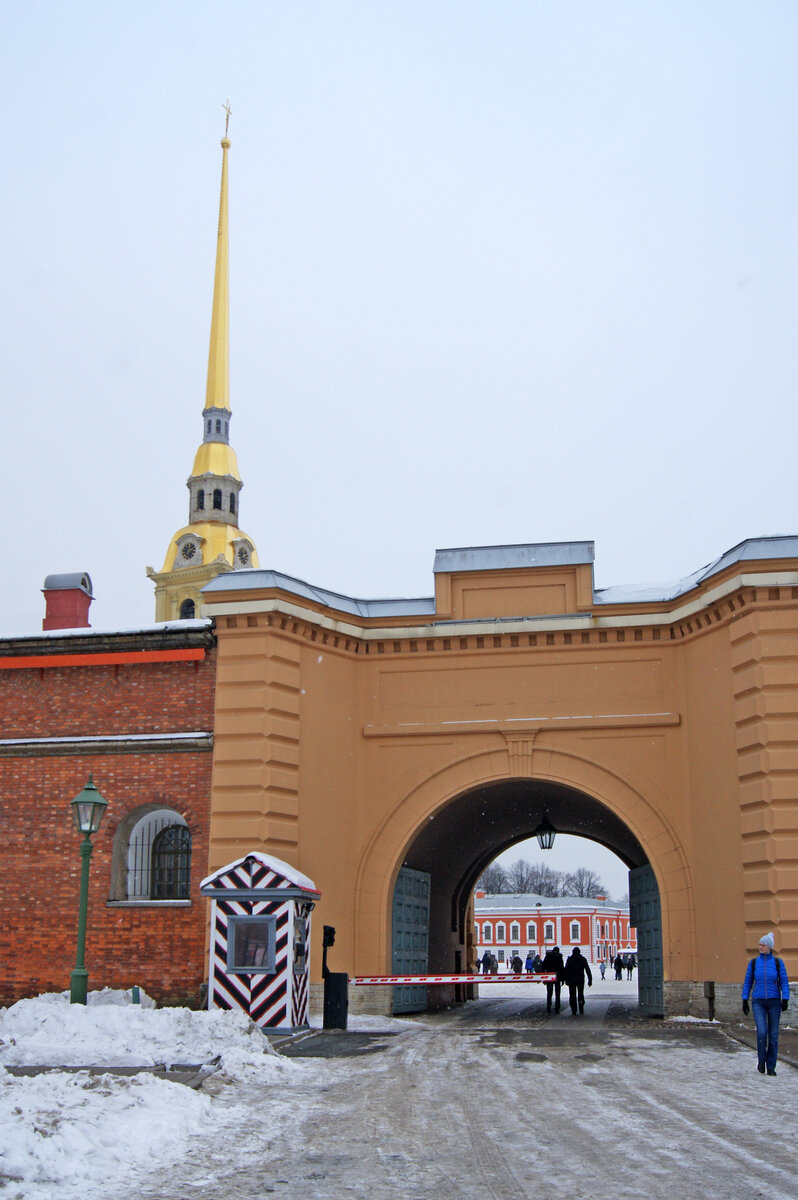 Вход в петропавловскую крепость