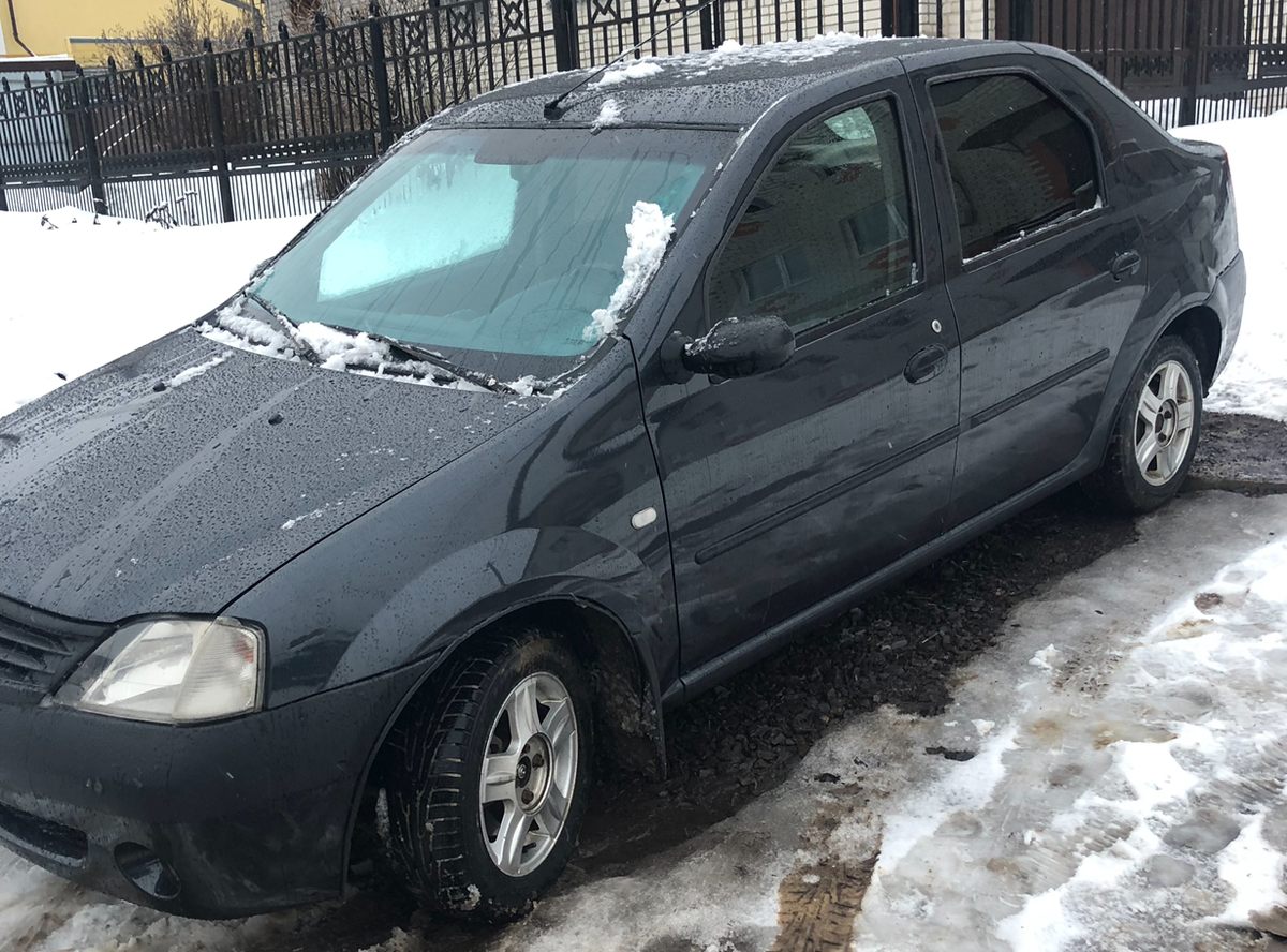 В этом году зима задержалась, снег лежал почти до конца апреля. Ох уж эта непредсказуемая провинция. 
А фото другого к сожалению не нашел, там было бы четко видно состояние салона до и после химчистки.