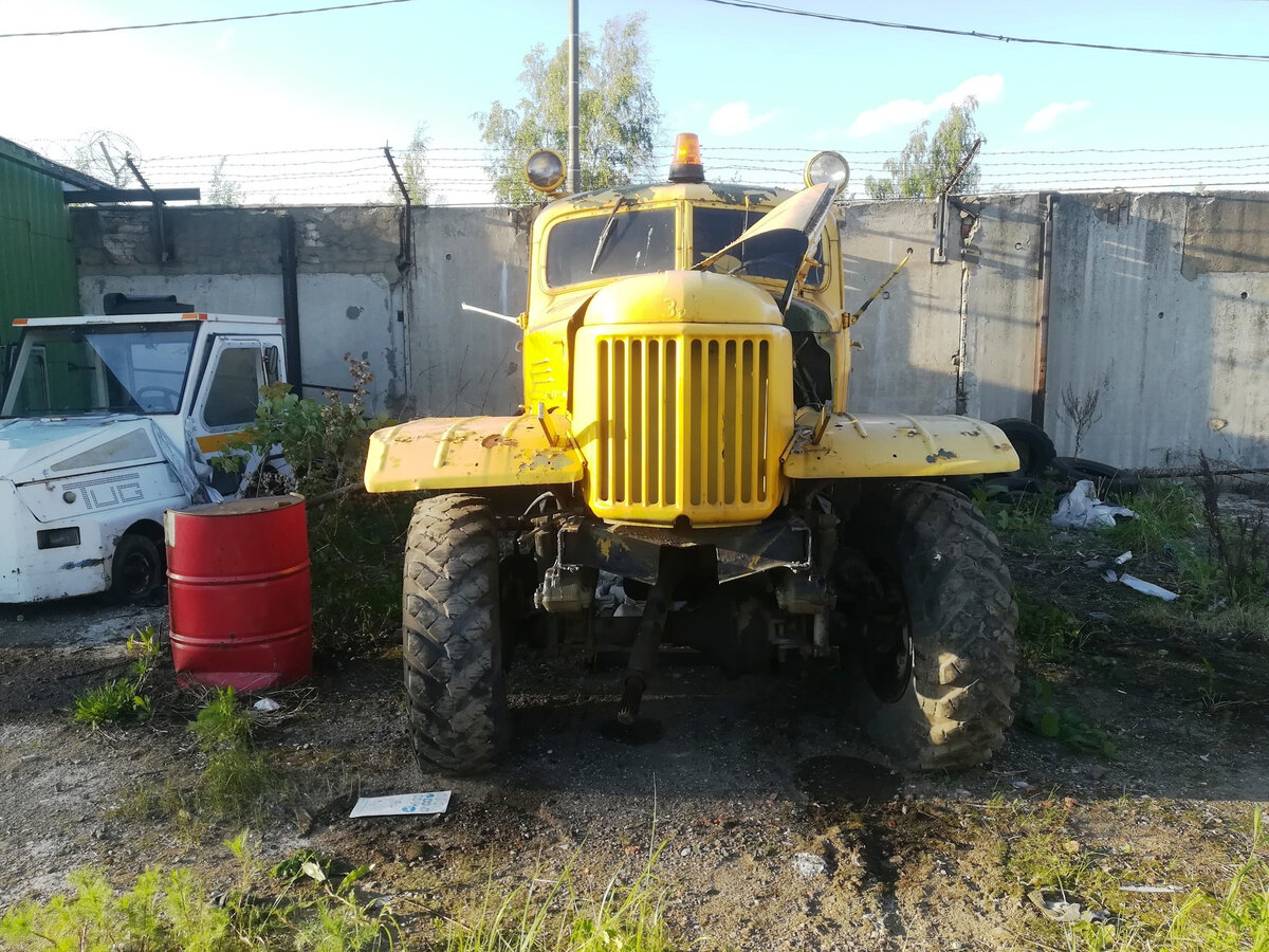 В аэропорту Внуково хотят отправить на металлолом редкий снегоочиститель  Д-470. Мы должны спасти его! | Все о грузовиках – Trucksplanet | Дзен