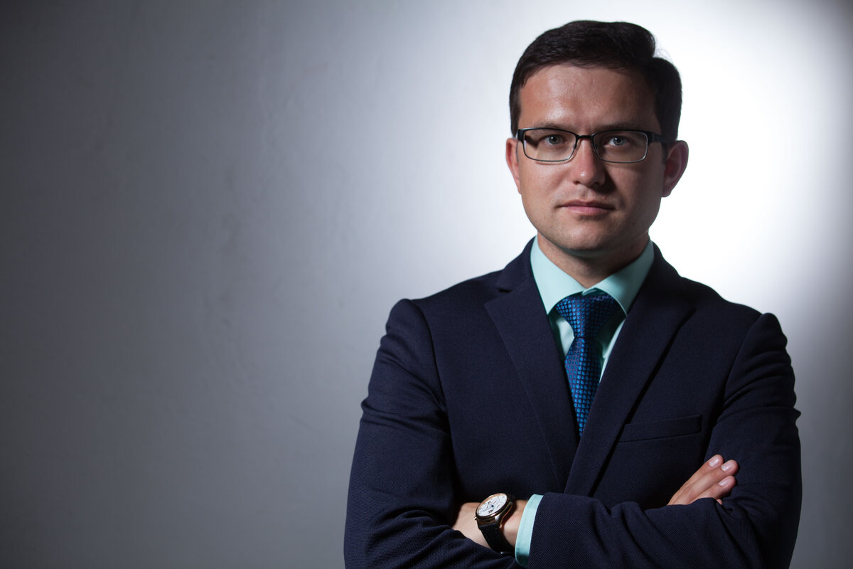 Льгов Игорь - кредитный юрист. Занимаюсь банкротством физических лиц с 2015 года.