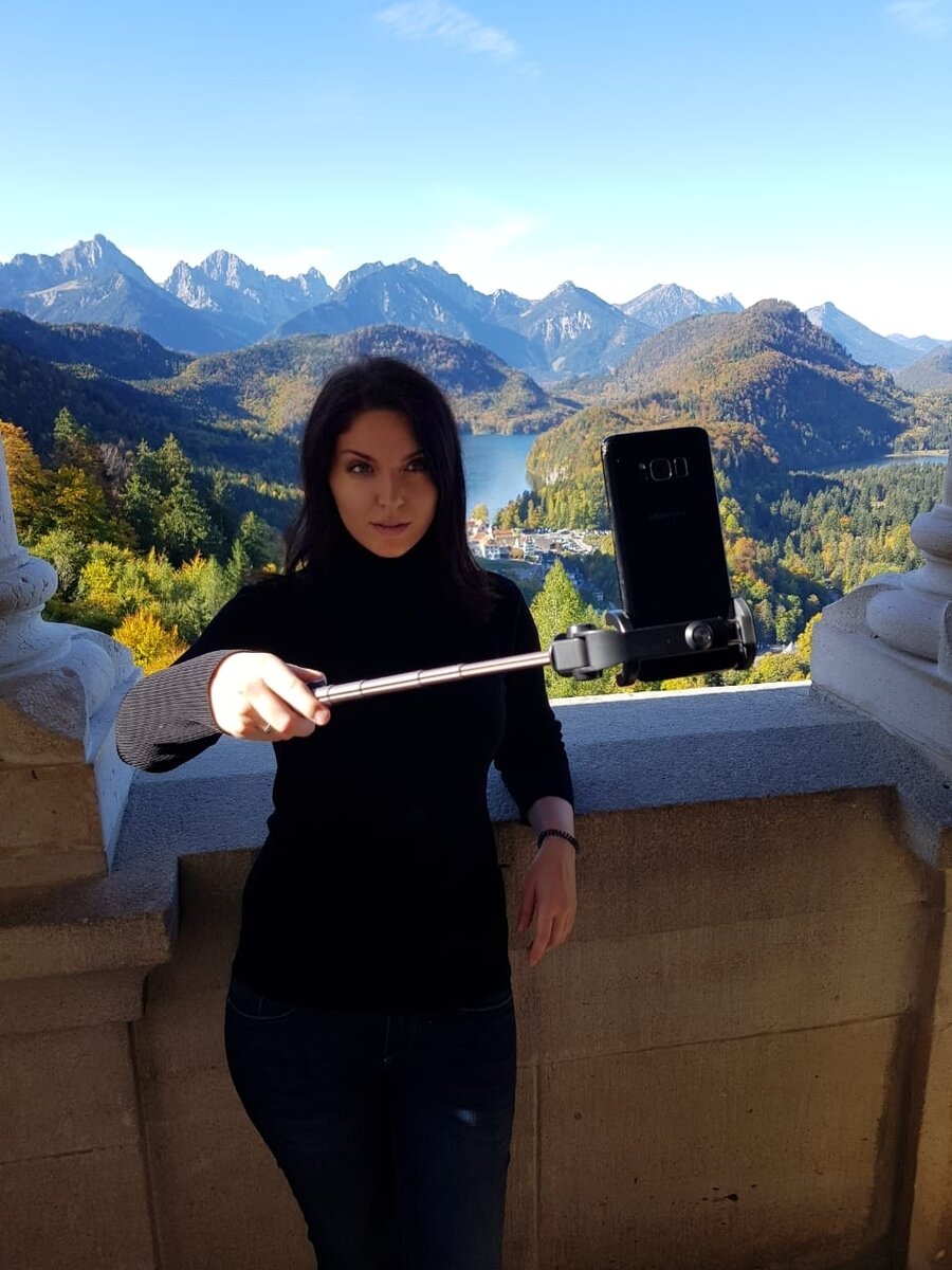 на балконе Замка. Мать блогер-горе в семье, или другая сторона жизни блогера)