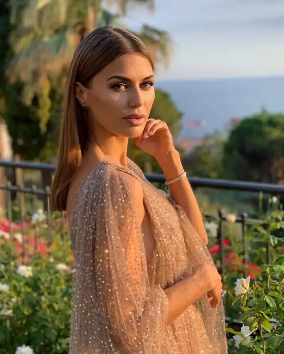 https://city-glam.com/wp-content/uploads/2019/10/5d9346f32f092_69577159_408735926495517_5075632104269133064_n.jpeg