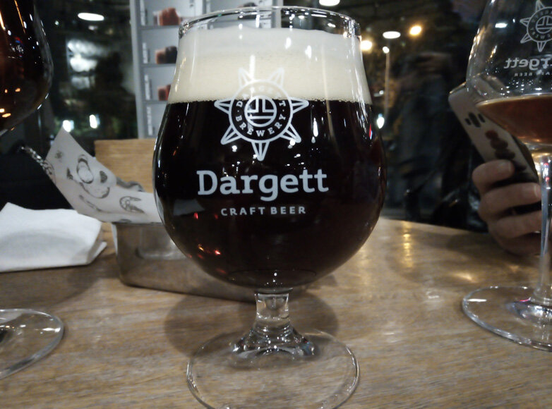 Cognac Barrel Aged Barleywine в стакане. Фото автора