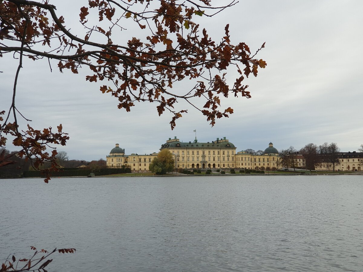 Дворец Дроттнингхольм.