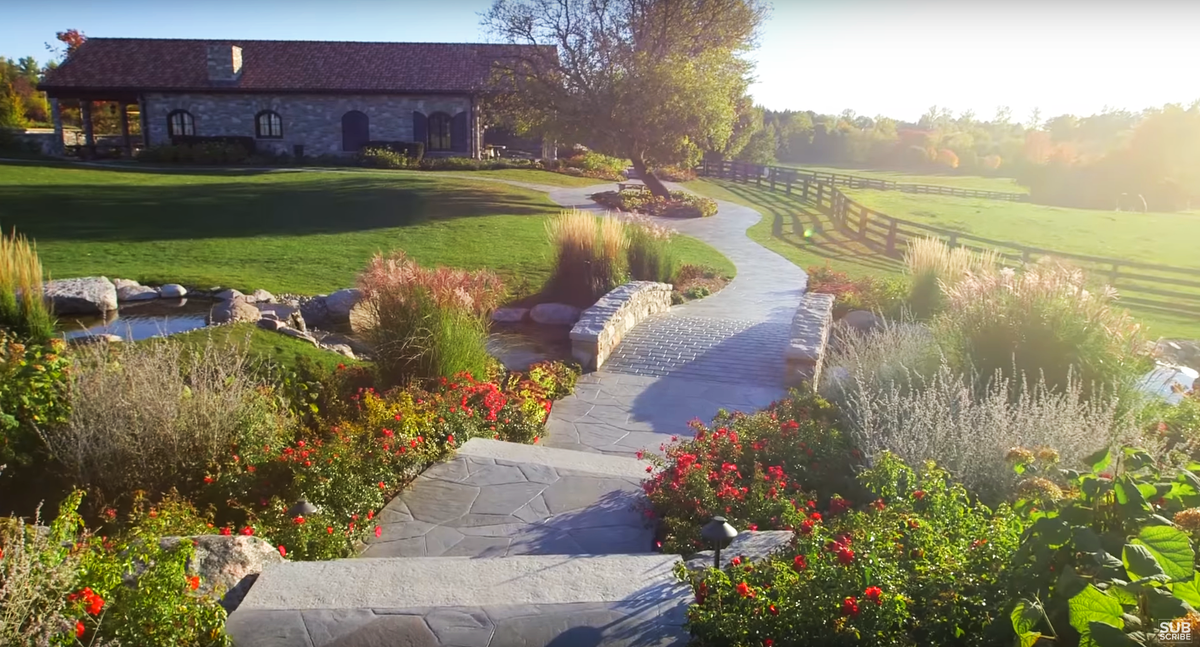 Подписывайтесь на канал и ставьте лайки - так вы поможете развитию канала и не потеряете нашу семейку 