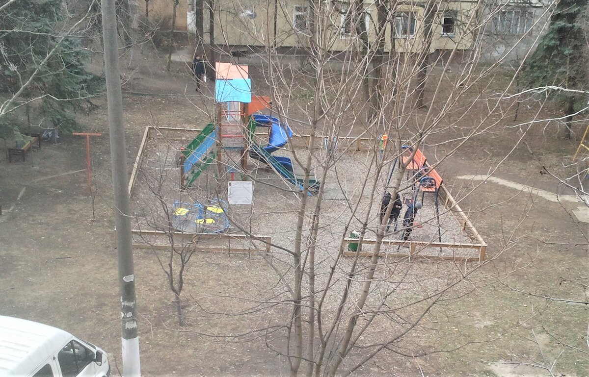 Детская площадка. Вид из нашего окна