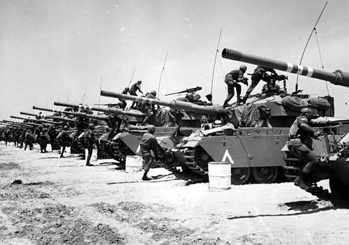 Израильские танки готовые выйти в бой