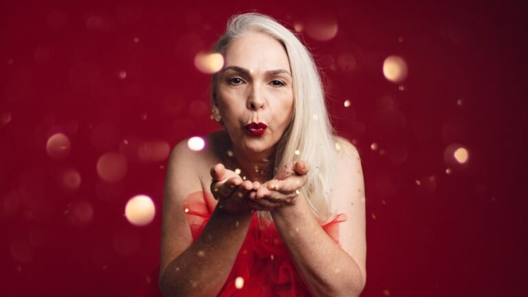 А вы хотели бы вернуться в молодость? Но только по-настоящему, без опыта прожитых лет? Фото: sixtyandme.com