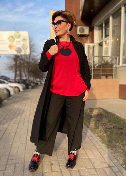https://www.instagram.com/konarevairina/