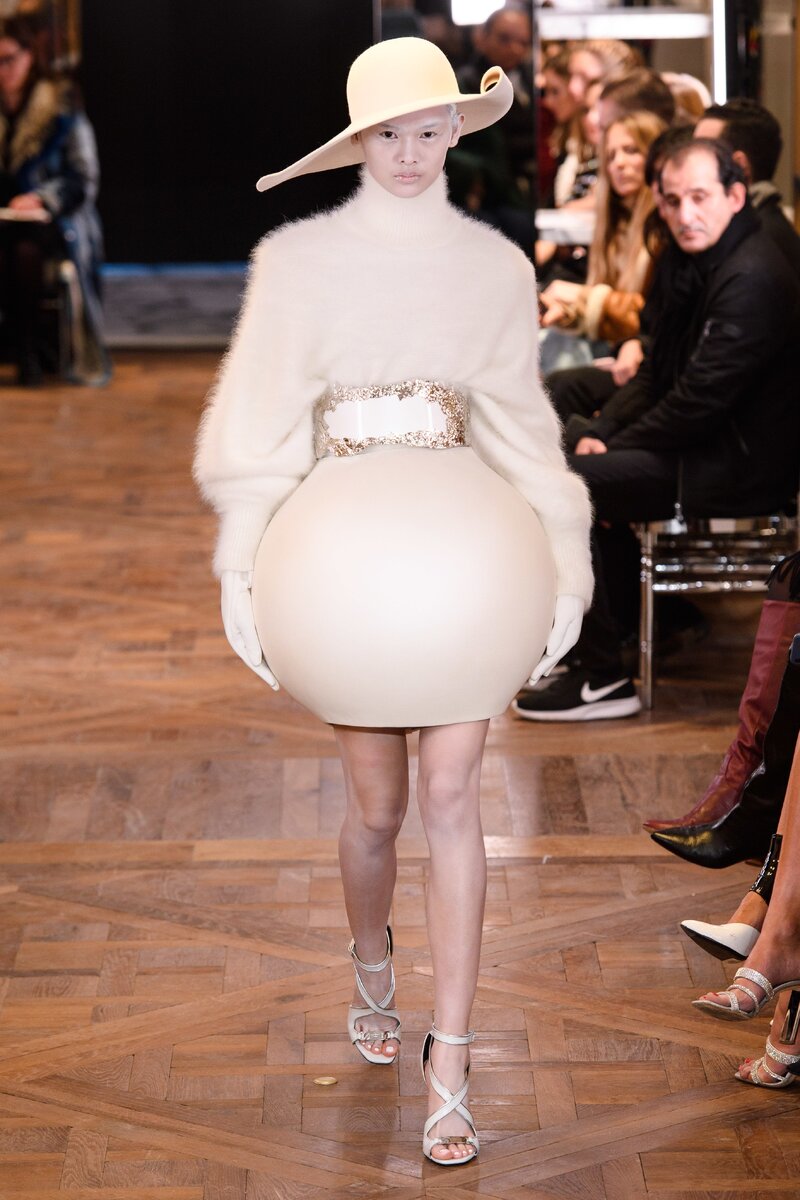 Balmain couture 2019 (vogue.com) 