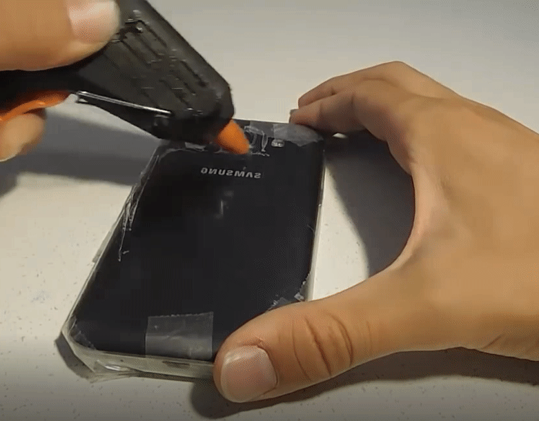 Оклейка телефона