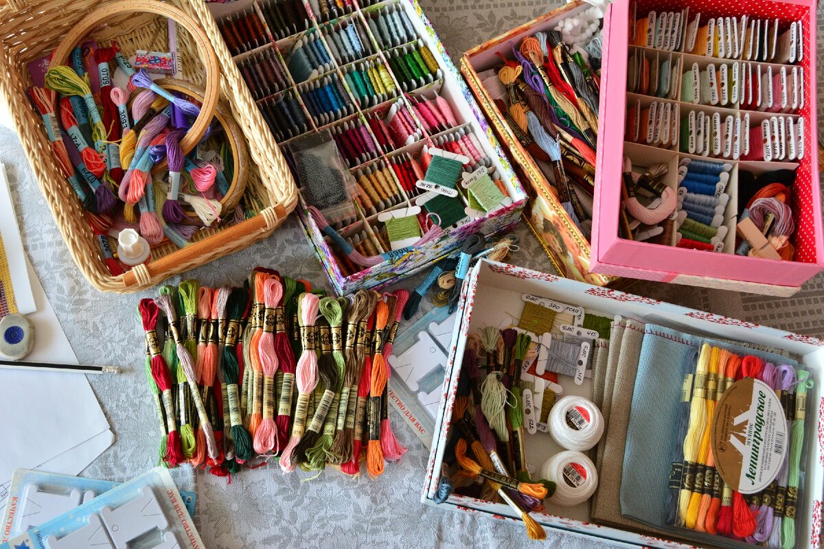 Как я периодически навожу порядок в запасах мулине. 