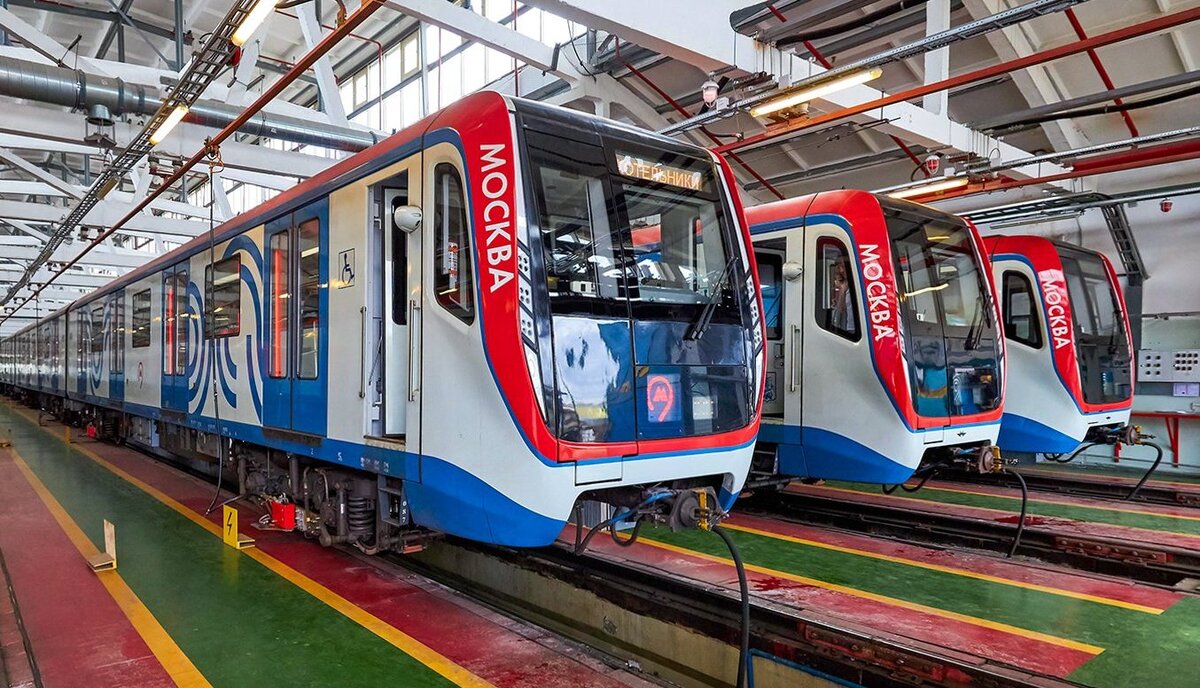 На фото электропоезд "Москва"