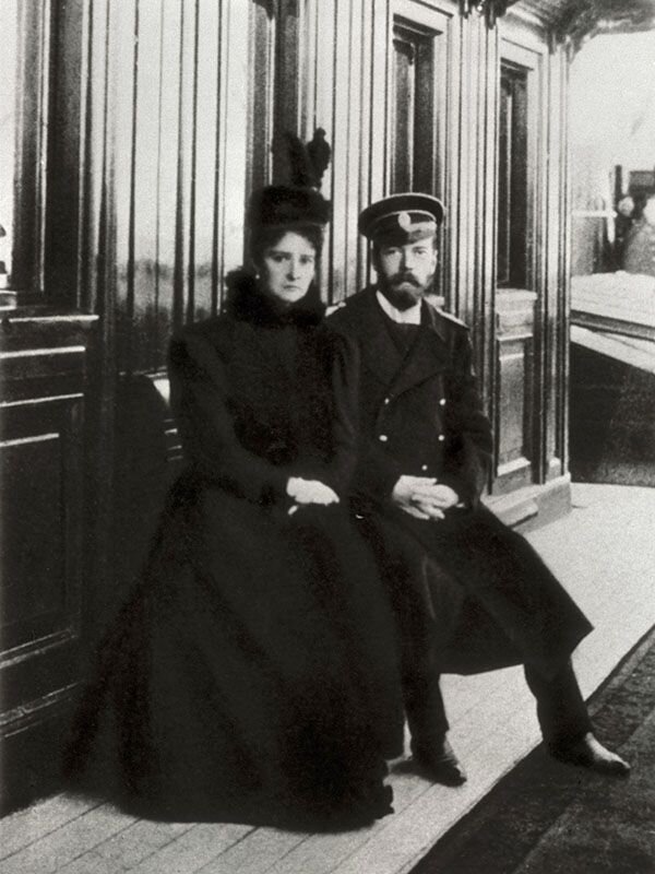 Николай II и Александра Федоровна. Источник: wikipedia.org
