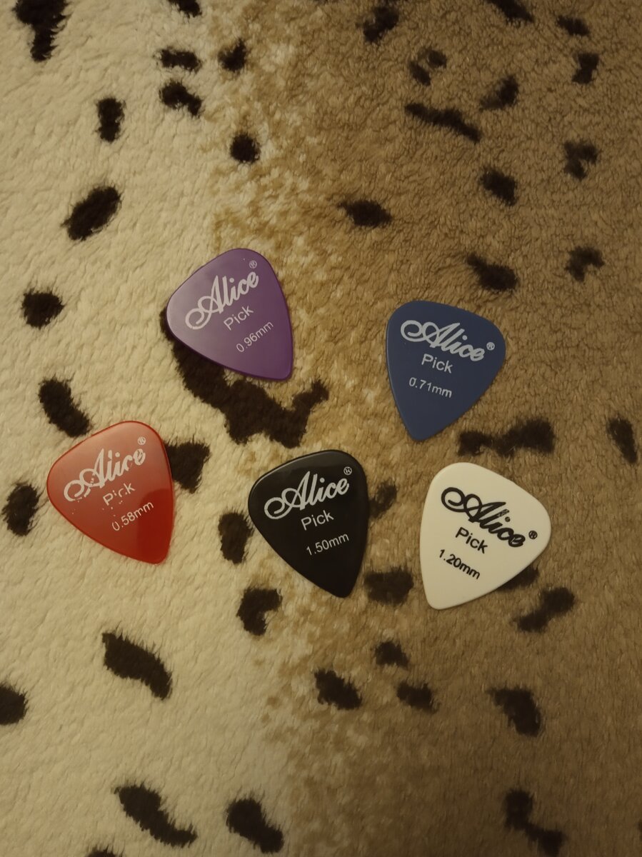 Медиаторы по 23 рубля шт. продаются в "Эфире"