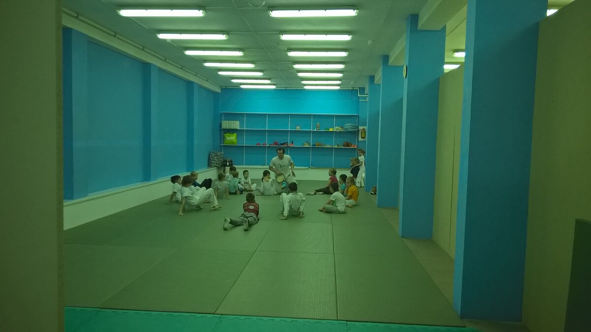 Очень дружественная атмосфера и послушные ученики