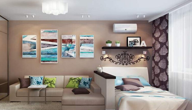 Проводка и другие коммуникации спрячутся за натяжным полотном. Особенно это актуально при монтаже натяжного потолка в хрущевке в зале, где освещение будет устанавливаться не только по центру, но и по периметру комнаты