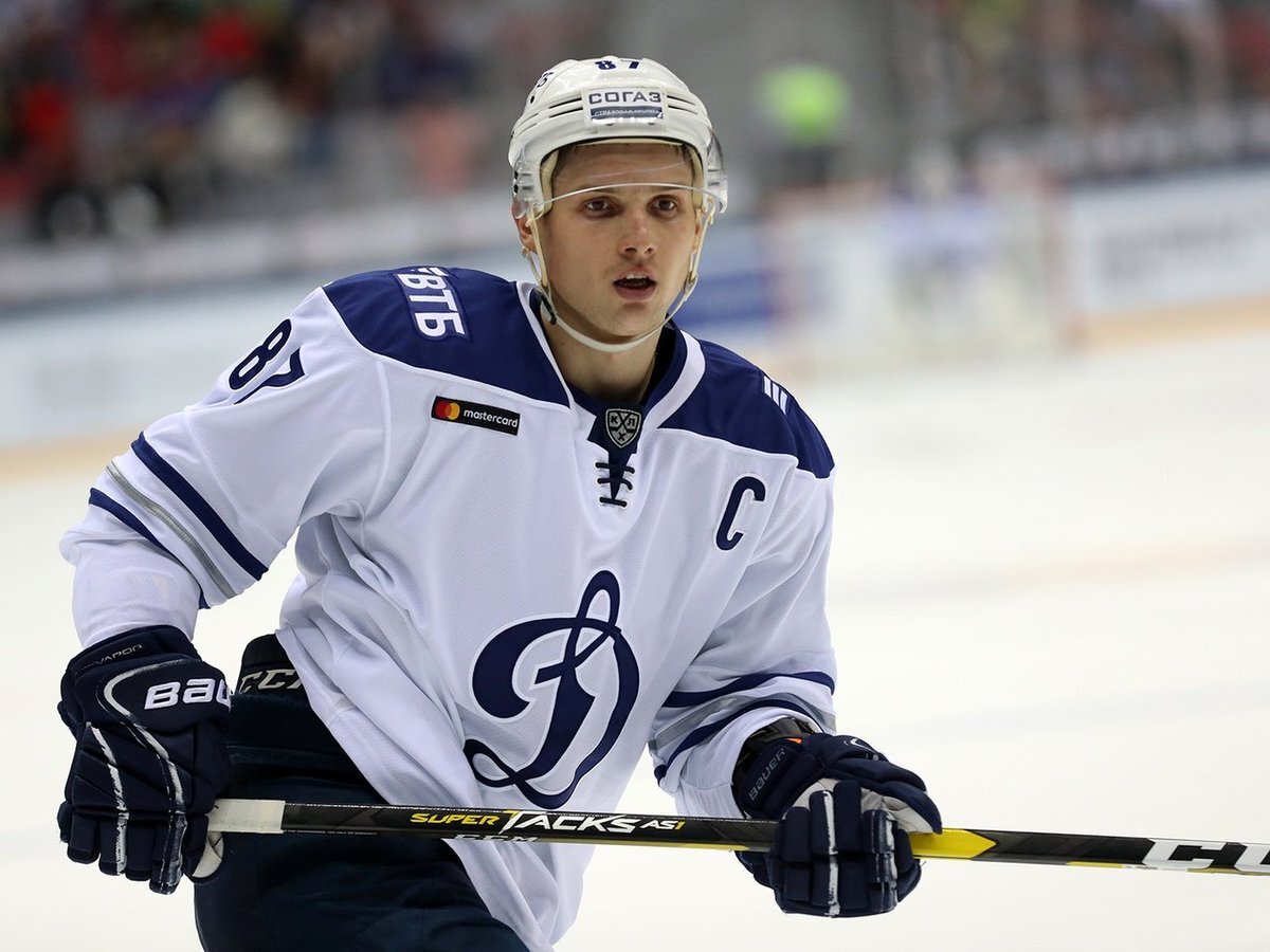 Шипачёв в форме капитана московского "Динамо"