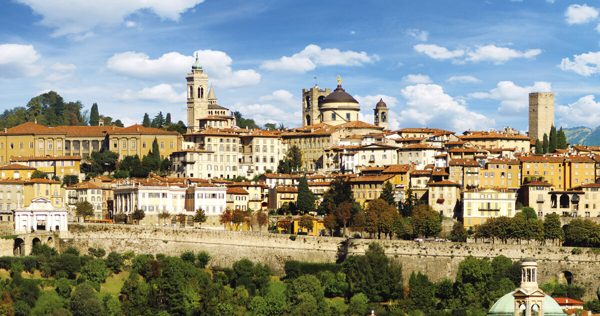 Старинный Бергамо. https://www.reissnerstiftung.com/wp-content/uploads/2018/02/bergamo.jpg