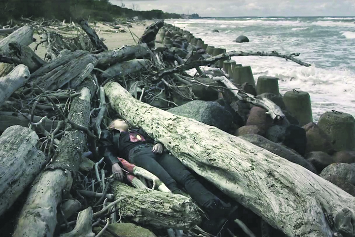 кадр из сериала "Коса"