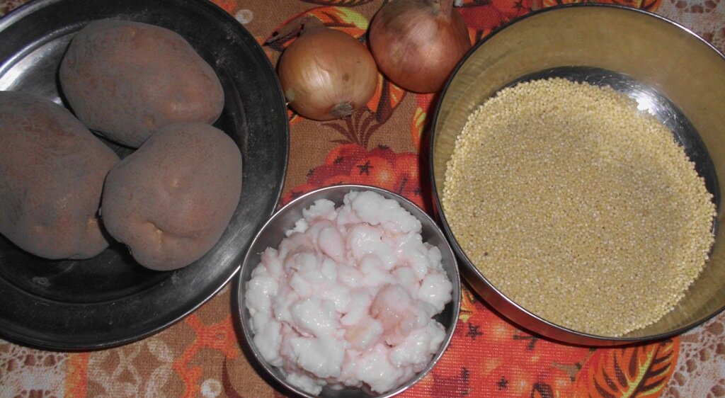 Продукты для приготовления кулеша с салом. Личное фото автора канала Житейская проза